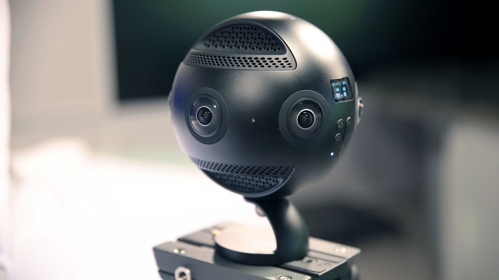 Une caméra qui capture des images panoramiques à 360 degrés.